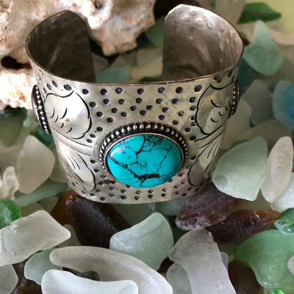 Silver and Turquoise Cuff Bracelet - Picture 5 of 6